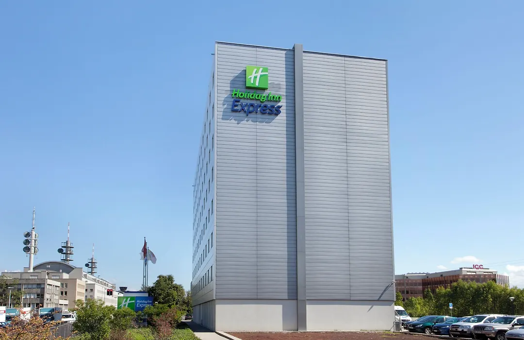 Holiday Inn Express Geneva Airport By Ihg-1